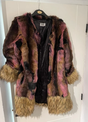 Urban Mist Fur Coast Size M, brand: Urban Mist, condition: Very good, size: M / UK 12-14, £7.00, £8.05 includes Buyer Protection