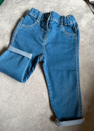 Jeans bébé fille, marke: Kiabi, zustand: Sehr gut, größe: 18–24 Monate / 86, 1,50 €, 2,28 € inklusive Vinted-Käuferschutz