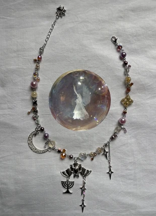 Whimsical gothic necklace crystal ball silver, merk: Alternative, staat: Nieuw met prijskaartje, € 25,00, € 26,95 inclusief Kopersbescherming