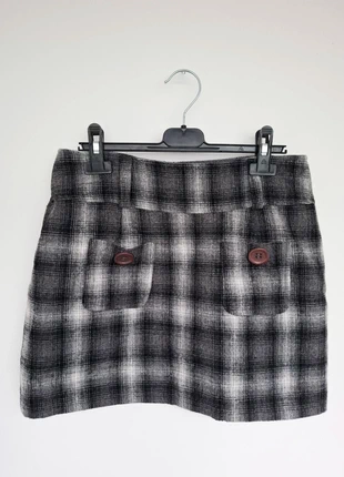 Jupe courte à carreaux noire et grise tartan – 3 Suisses Collection – Taille 40 / L laine, marque: 3 Suisses, état: Très bon état, taille: L / 40 / 12, 5,00 €, 5,95 € Protection acheteurs incluse