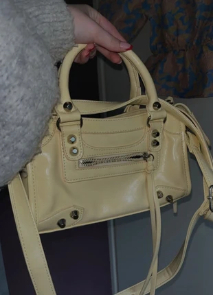 Butter yellow city bag!, merk: TESS V, staat: Nieuw zonder prijskaartje, € 13,00, € 14,35 inclusief Kopersbescherming