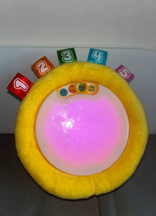 🥁 Tambour VTech Bébé – Jouet musical interactif bilingue avec lumières & sons, marke: VTech, zustand: Sehr gut, größe: 12-18 Monate / 80, 8,00 €, 9,10 € inklusive Vinted-Käuferschutz