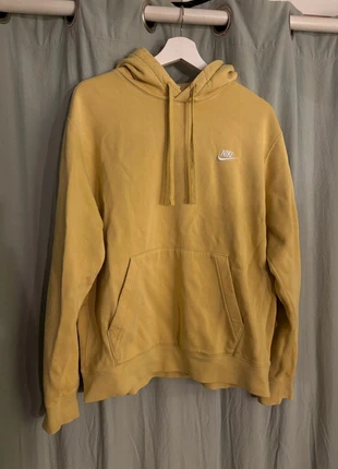 Pull à capuche Nike jaune, merk: Nike, staat: Heel goed, maat: M / 38 / 10, € 9,00, € 10,15 inclusief Kopersbescherming