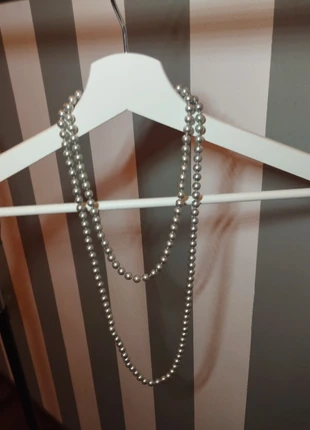 Collana color grigio argento finta Perla in vetro, brand: Metallica, condizioni: Ottime, €7.00, €8.05 include la Protezione acquisti