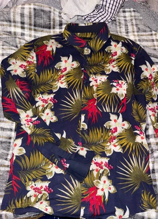 Camicia a maniche lunghe Bershka, brand: Bershka, condizioni: Ottime, taglia: M, €2.00, €2.80 include la Protezione acquisti