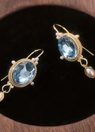 Feestelijke oorbellen, merk: onbekend, staat: Heel goed, € 9,50, € 10,68 inclusief Kopersbescherming