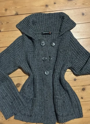 Gilet pull vintage avec bouton à pression - 90’s année 2000, marque: Vintage Dressing, état: Très bon état, taille: M / 38 / 10, 19,90 €, 21,60 € Protection acheteurs incluse