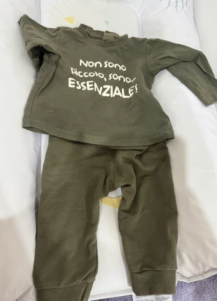 Tutina, marca: Blukids, estado: Bom, tamanho: 6-9 meses / 68 cm, €3.00, €3.85 inclui Proteção do Comprador