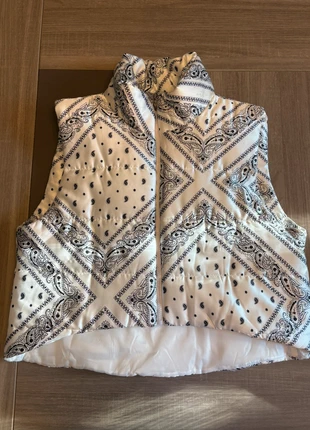 Doudoune sans Manches Bandana Noir & Blanc - Taille S, marke: Stylewise, zustand: Neu, größe: S / 36 / 8, 15,00 €, 16,45 € inklusive Vinted-Käuferschutz