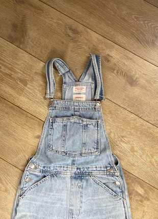 Salopette/ combinaison en jeans, marque: Stradivarius, état: Très bon état, taille: XS / 34 / 6, 10,00 €, 11,20 € Protection acheteurs incluse