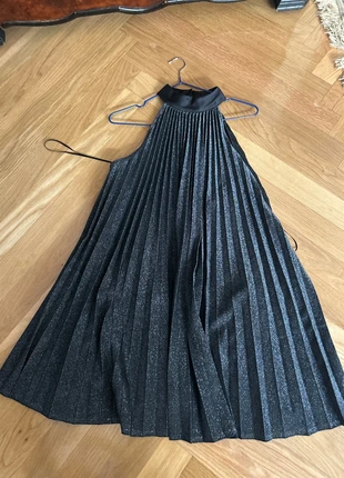 Vestido de fiesta negro-plata de Zara Woman, marque: Zara, état: Très bon état, taille: XS / 34 / 6, 6,00 €, 7,00 € Protection acheteurs incluse