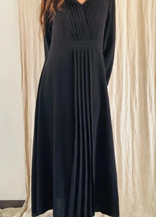 Robe noire longue à manches longues - Taille 40/42, brand: Jaminni&Cie, condizioni: Ottime, taglia: XL / IT 46 / EU 42, €15.00, €16.45 include la Protezione acquisti Pro