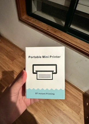 Mini impressora Portátil em ótimas condições, brand: BT instant printing, condizioni: Ottime, €8.00, €9.10 include la Protezione acquisti