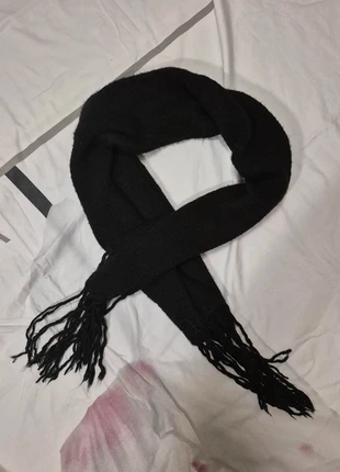 Zwarte wintersjaal, état: Très bon état, taille: L / 40 / 12, 3,00 €, 3,85 € Protection acheteurs incluse