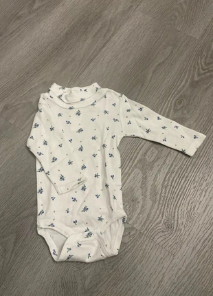 Bodie a col bébé fille, marque: Kiabi, état: Très bon état, taille: 3-6 mois / 62 cm, 2,00 €, 2,80 € Protection acheteurs incluse