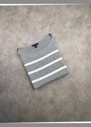 Pull Tommy Hilfiger rayé gris et blanc logo brodé - taille S femme, marca: Tommy Hilfiger, estado: Bueno, tamaño: S / 36 / 8, 12,90 €, 14,25 € Protección al comprador Pro incluida