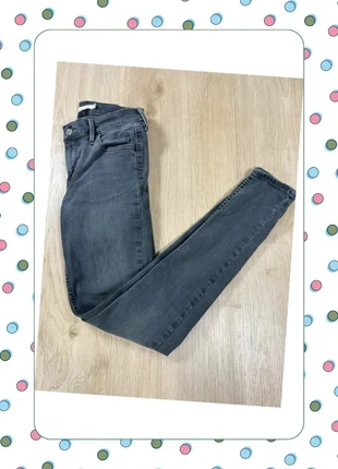 Pantalon Jean Levi’s femme 710 Super Skinny taille W25 L30, marque: Levi's, état: Très bon état, taille: Autre, 10,00 €, 11,20 € Protection acheteurs incluse