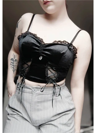 Black cropped corset top (m), marque: Alternative, état: Très bon état, taille: M / 38 / 10, 14,99 €, 16,44 € Protection acheteurs (Pro) incluse