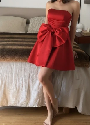 Mini-Robe Rouge Cérémonie Nœud Latéral Sans Bretelles, brand: rezae, condition: Very good, size: S / 36 / 8, €45.99, €48.99 includes Buyer Protection Pro