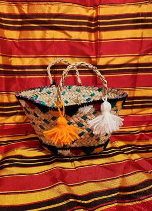 Petit panier Kabyle berbère en osier artisanale multicolore, marke: Kabyle, zustand: Neu, mit Etikett, 5,00 €, 5,95 € inklusive Vinted-Käuferschutz
