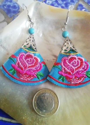 Boucles d'oreilles artisanales ethniques brodées neuves, marke: Fait Main, zustand: Neu, 7,00 €, 8,05 € inklusive Vinted-Käuferschutz