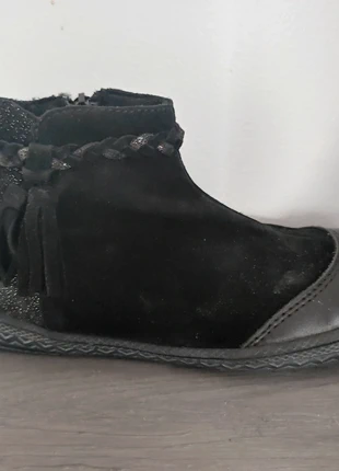 Bottines ANDRÉ en cuir &daim T34 neuve, marke: André, zustand: Neu, größe: 34, 12,00 €, 13,30 € inklusive Vinted-Käuferschutz