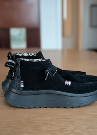 Scarpe in suede Dude nero, marque: Hey Dude, état: Très bon état, taille: 39, 30,00 €, 32,20 € Protection acheteurs incluse