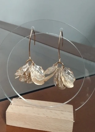 Boucles d'oreilles feuilles de style Sezane, marque: festif, état: Très bon état, 12,00 €, 13,30 € Protection acheteurs incluse