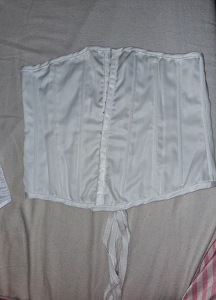 Corset Bustier Gris Clair Satiné Style Lingerie, marke: Cache Cache, zustand: Sehr gut, größe: S / 36 / 8, 3,00 €, 3,85 € inklusive Vinted-Käuferschutz