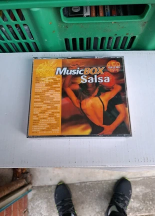 Coffret 4cd Musicbox Salsa, staat: Heel goed, € 1,00, € 1,75 inclusief Kopersbescherming