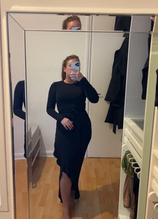 Longue robe noir, brand: Vero Moda, condition: New with tags, size: S / 36 / 8, €9.99, €11.19 includes Buyer Protection