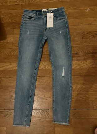 Jean slim, brand: ONLY, condition: New with tags, size: M / 38 / 10, €18.00, €19.60 includes Buyer Protection