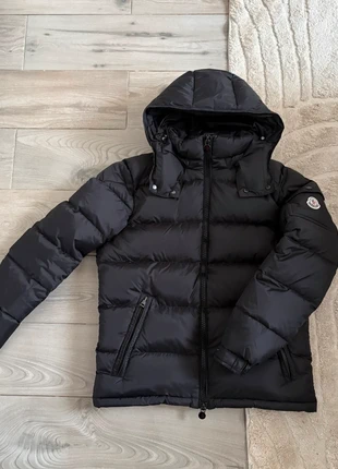 doudoune moncler maya noir matte, brand: Moncler, condition: Very good, size: M, €359.99, €378.69 includes Buyer Protection