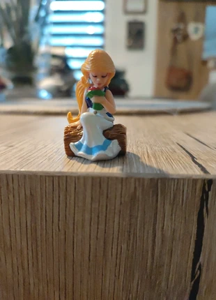 Miniature figurine Falbala Astérix et Obélix, marca: Asterix, estado: Muito bom, tamanho: 6 anos / 116 cm, €2.00, €2.80 inclui Proteção do Comprador