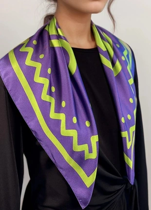 Carré de soie 66 cm – Chuwen, le Singe | Collection Maya Pop | AKÅSA Biarritz, marque: AKASABiarritz, état: Neuf sans étiquette, 59,90 €, 63,60 € Protection acheteurs (Pro) incluse