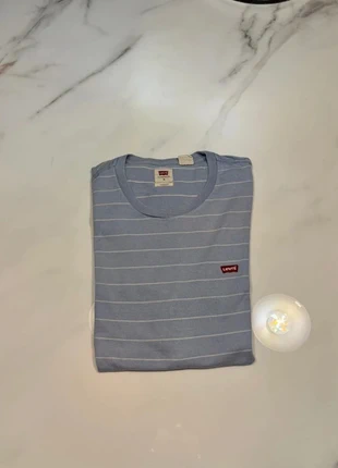 T-shirt Levi's Bleu Ciel Rayé Blanc - Logo Red Tab - Taille S, brand: Levi's, condition: Good, size: S, €5.00, €5.95 includes Buyer Protection