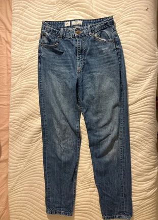Bershka Blue Wash Mom Fit Jeans - EUR 38, merk: Bershka, staat: Heel goed, maat: M / 38 / 10, € 5,00, € 5,95 inclusief Kopersbescherming