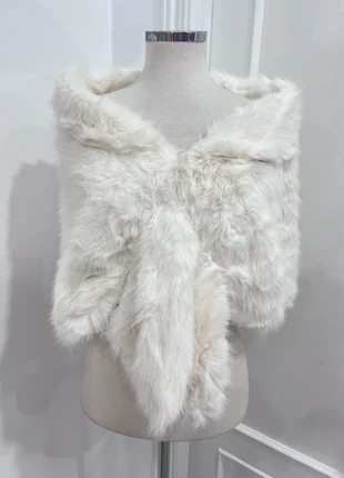 Estola blanco roto pelo sintético 40x155 cm cuello, estado: Nuevo con etiquetas, tamaño: Talla única, 22,00 €, 23,80 € Protección al comprador incluida