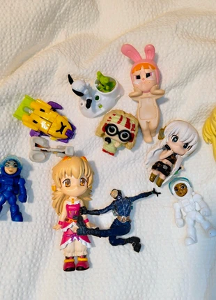 Lote figuras: Nendoroid, Vocaloid, Kinder., brand: Nendoroid, condizioni: Ottime, taglia: Taglia unica, €3.50, €4.38 include la Protezione acquisti