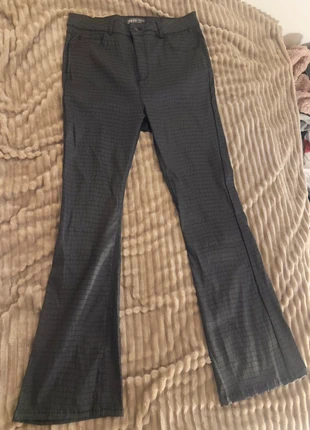 Pantalon noir similicuir taille 46, marque: Primark, état: Neuf sans étiquette, taille: XXXL / 46 / 18, 8,50 €, 9,63 € Protection acheteurs incluse