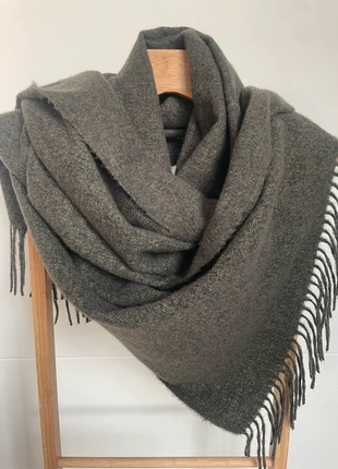 Etole châle gris kaki sensation cachemire, marke: Cachemire, zustand: Neu, 8,50 €, 9,63 € inklusive Vinted-Käuferschutz