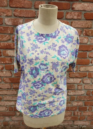 Joli tee shirt vintage en très bel état, marque: Vintage, état: Très bon état, taille: XL / 42 / 14, 5,00 €, 5,95 € Protection acheteurs (Pro) incluse