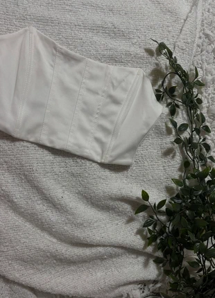 Corsetto Morbido Bianco, brand: LOOK, condizioni: Ottime, taglia: S / IT 40 / EU 36, €3.50, €4.38 include la Protezione acquisti