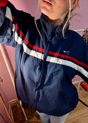 Vintage nike oversized musthave jacket strepen unisex, merk: Nike, staat: Heel goed, maat: L / 40 / 12, € 39,99, € 42,69 inclusief Kopersbescherming