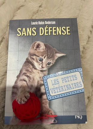 Livre les petits vétérinaires sans défense, estado: Muito bom, €2.00, €2.80 inclui Proteção do Comprador