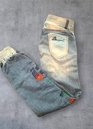 Jean Desigual baggy femme T24 (34-36) brodé fleuri, merk: Desigual, staat: Nieuw met prijskaartje, maat: S / 36 / 8, € 50,00, € 53,20 inclusief Kopersbescherming Pro