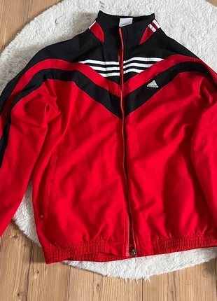 Bomber Adidas Pufferjacke 2000er rot schwarz weiß Baggy jacke, marque: adidas, état: Très bon état, taille: M, 50,00 €, 53,20 € Protection acheteurs incluse