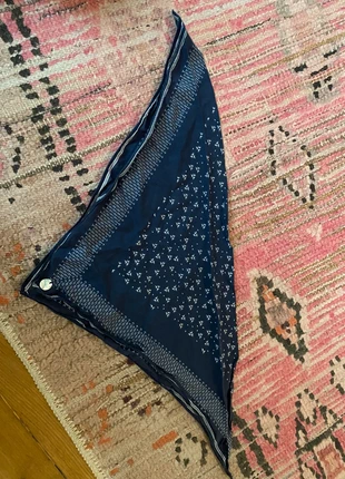 Foulard vintage bleu marine, brand: sans marque, condition: Very good, €7.00, €8.05 includes Buyer Protection