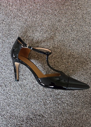 Dames schoenen, merk: Mace, staat: Heel goed, maat: 38, € 12,00, € 13,30 inclusief Kopersbescherming