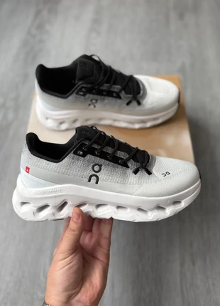 On Cloud Tilt Black/Ivory, brand: On n'est pas des anges, condizioni: Nuovo senza cartellino, taglia: 40, €85.00, €89.95 include la Protezione acquisti